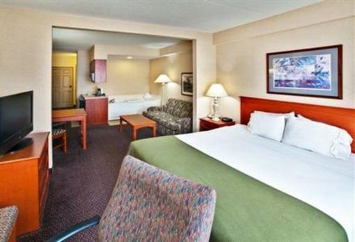 фото отеля Holiday Inn Express Coralville