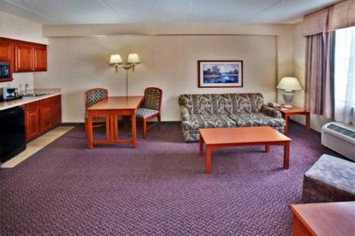 фото отеля Holiday Inn Express Coralville