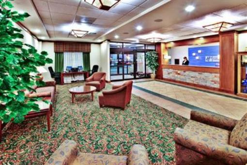 фото отеля Holiday Inn Express Coralville