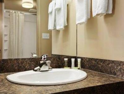 фото отеля Super 8 Motel Saskatoon