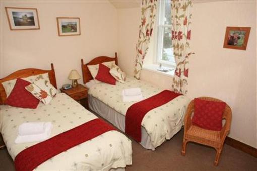 фото отеля Glenernan Guest House