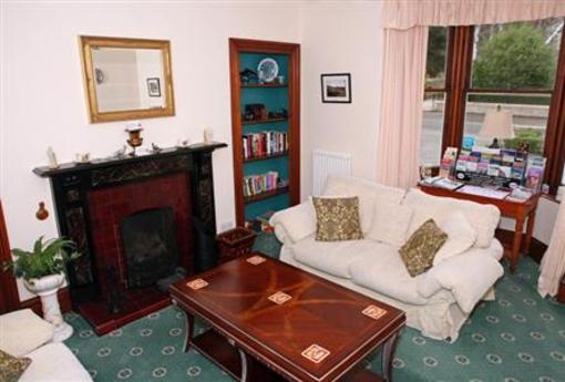 фото отеля Glenernan Guest House