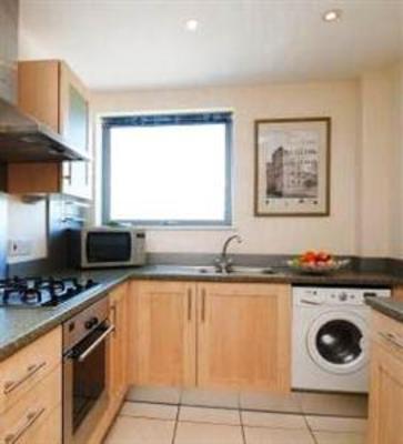 фото отеля Cleyro Harbourside Apartments Bristol