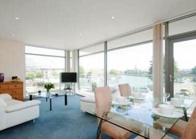 фото отеля Cleyro Harbourside Apartments Bristol