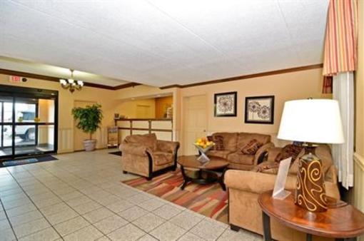 фото отеля BEST WESTERN The Inn at Buffalo Airport
