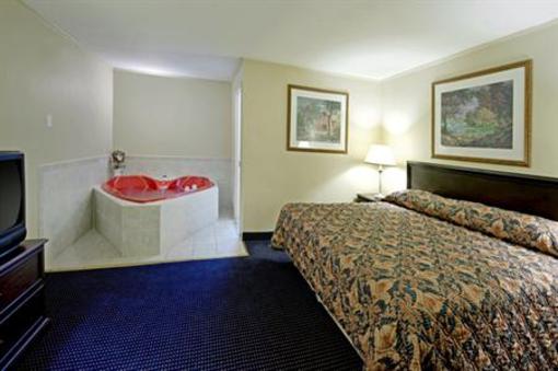 фото отеля Americas Best Value Inn Stamford