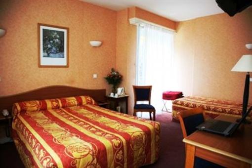 фото отеля Auberge de la Rose Inn Doue-la-Fontaine