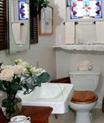 фото отеля Albert Shafsky House Bed and Breakfast