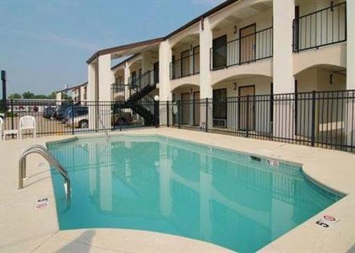 фото отеля Econo Lodge - Montgomery Troy Hwy.