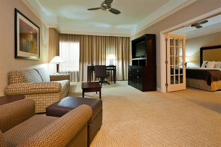 фото отеля Holiday Inn Baton Rouge S College Drive