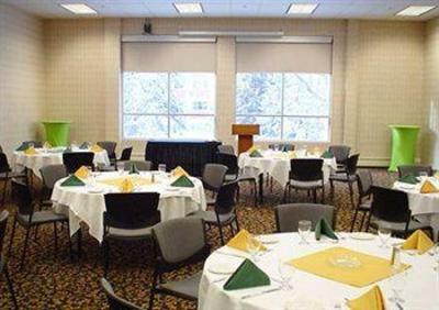 фото отеля University of Alberta Guest Accommodation - Lister Centre