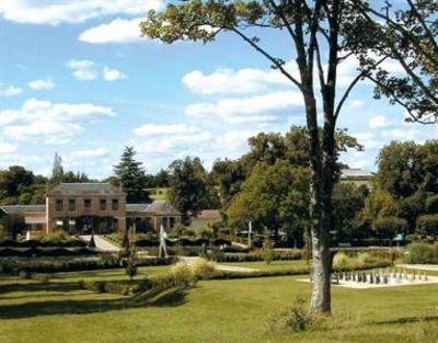 фото отеля Appart Vacances Residence La Roche-Posay