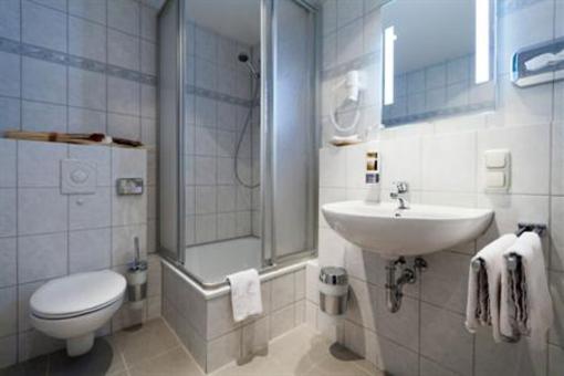 фото отеля Adolph's Gasthaus