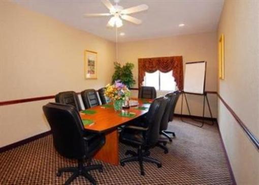 фото отеля Quality Inn & Suites Savannah North