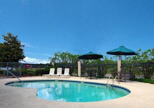 фото отеля Quality Inn & Suites Savannah North