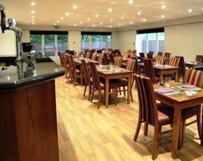 фото отеля Blue Inn Redditch