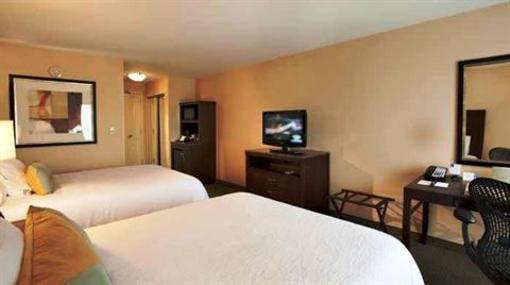 фото отеля Hilton Garden Inn Mt. Laurel