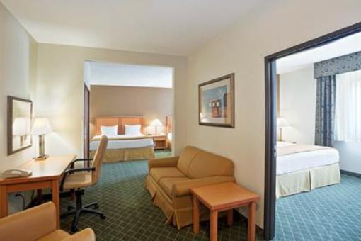 фото отеля Holiday Inn Express Lincoln South