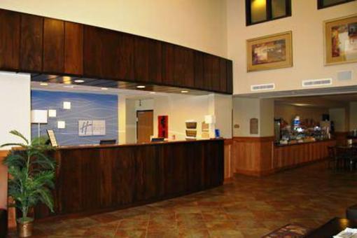 фото отеля Holiday Inn Express Lincoln South