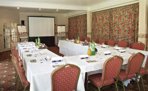 фото отеля Best Western Royal George Hotel Chepstow