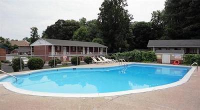 фото отеля Budget Inn Williamsburg