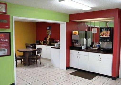фото отеля Econo Lodge Research Triangle Park