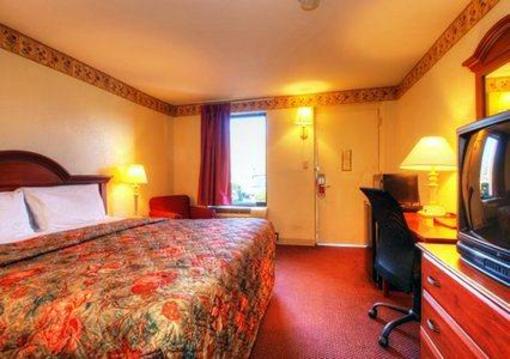 фото отеля Econo Lodge Research Triangle Park