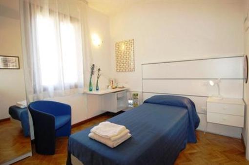 фото отеля Santa Margherita Guest House Venice