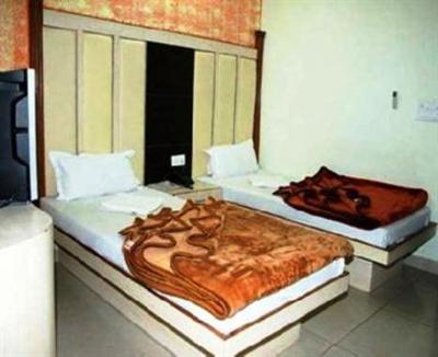 фото отеля Sun Village Hotel New Delhi