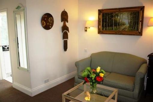 фото отеля Richmond Inn Hotel London