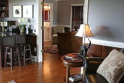 фото отеля The Burrus House Inn