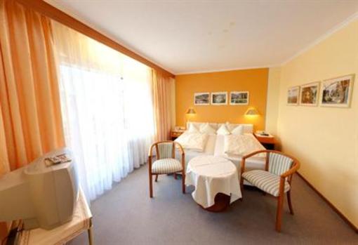 фото отеля Hotel Am Park Badenweiler
