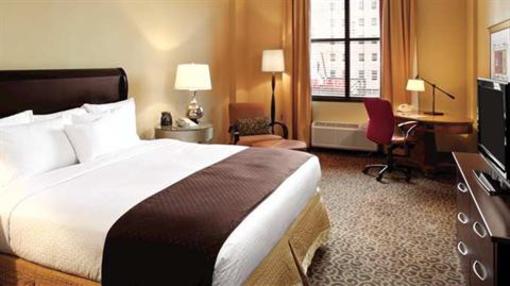 фото отеля DoubleTree by Hilton Memphis Downtown