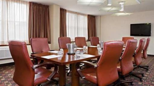 фото отеля DoubleTree by Hilton Memphis Downtown