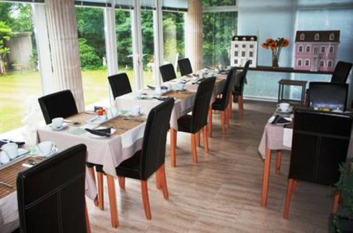 фото отеля The Redlands Guest House Solihull