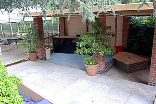 фото отеля The Redlands Guest House Solihull