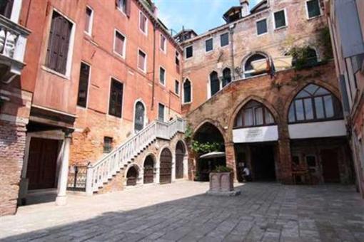 фото отеля Al Palazzo Lion Morosini Hotel Venice
