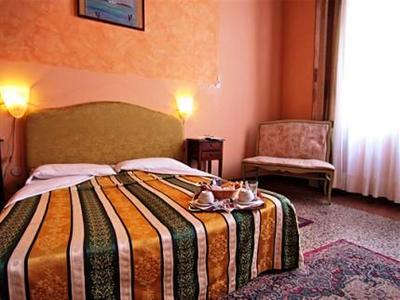 фото отеля Al Palazzo Lion Morosini Hotel Venice