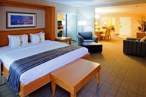 фото отеля Holiday Inn Hotel & Suites Historic District Alexandria