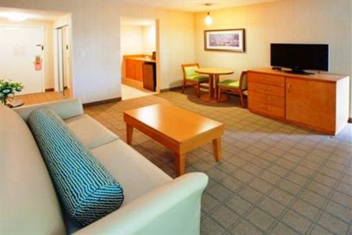 фото отеля Holiday Inn Hotel & Suites Historic District Alexandria