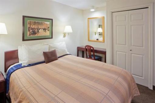 фото отеля Candlewood Suites Fairfax