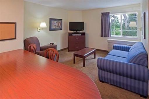 фото отеля Candlewood Suites Fairfax