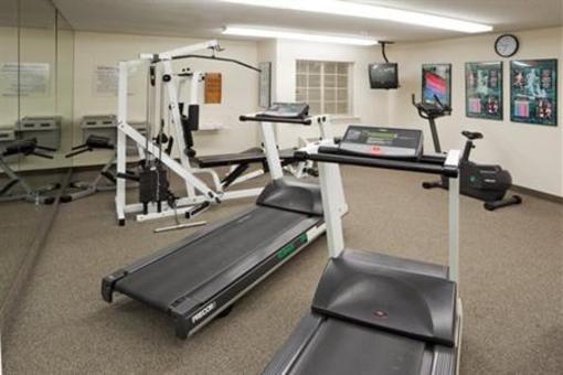 фото отеля Candlewood Suites Fairfax
