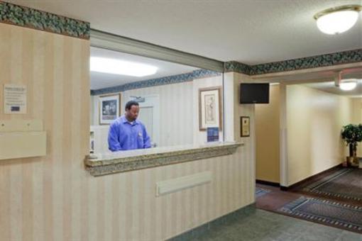фото отеля Candlewood Suites Fairfax