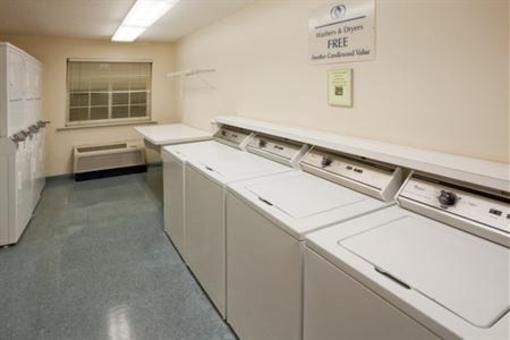 фото отеля Candlewood Suites Fairfax