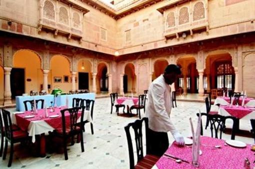 фото отеля Lallgarh Palace