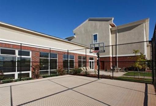фото отеля Holiday Inn Express Hotel & Suites Cleburne