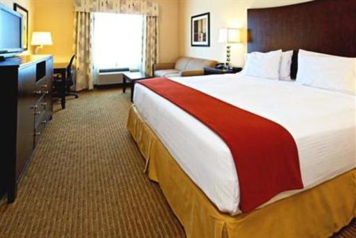 фото отеля Holiday Inn Express Hotel & Suites Cleburne