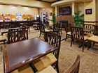 фото отеля Holiday Inn Express Hotel & Suites Cleburne