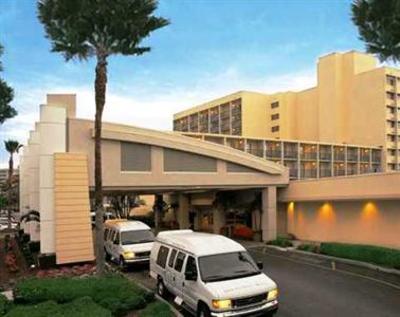 фото отеля Doubletree by Hilton Tampa Airport - Westshore